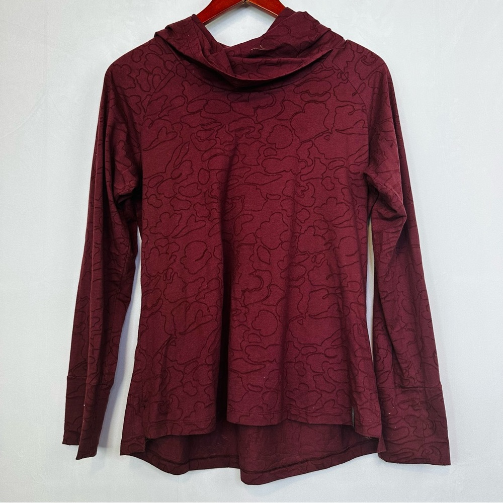 Columbia Textured Long Sleeve Hoodie Sportswear Athletic Camo Stretch Red Top
